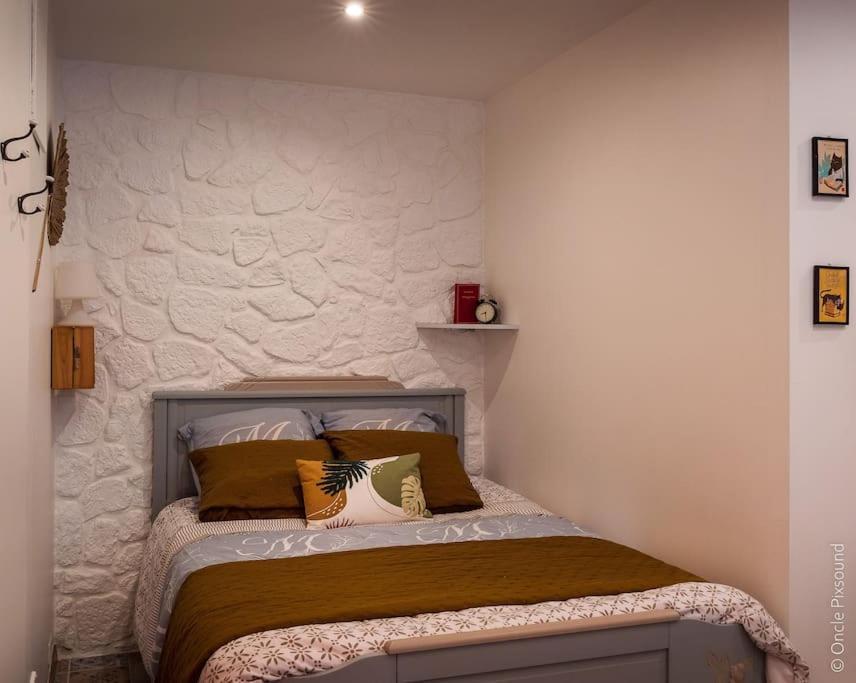 Studio Le Chat'Oh! Combourg Exterior photo