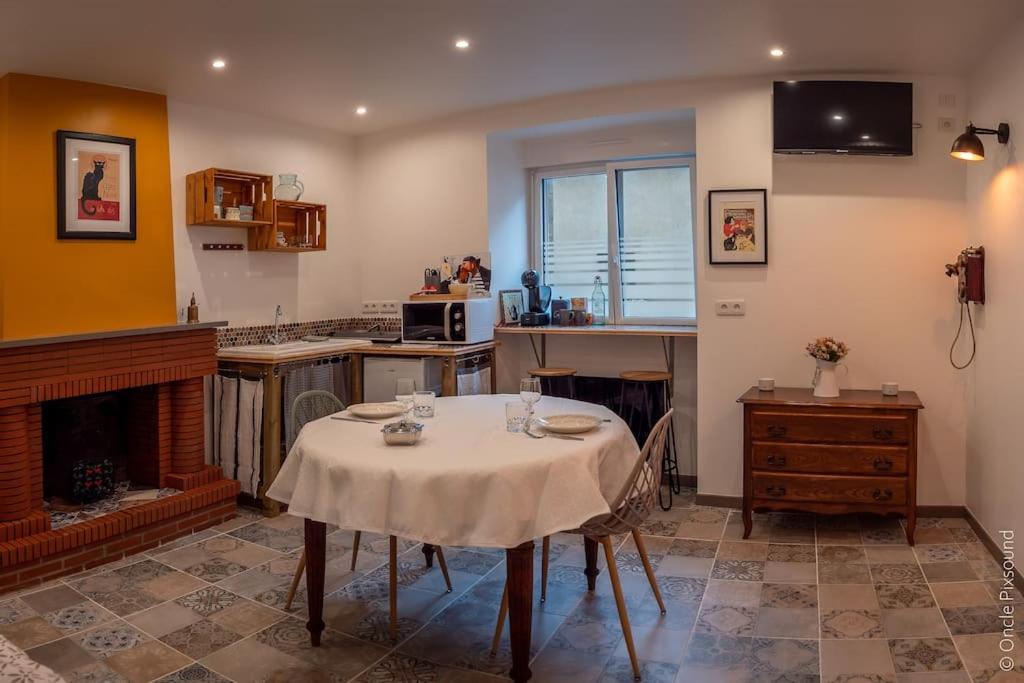 Studio Le Chat'Oh! Combourg Exterior photo